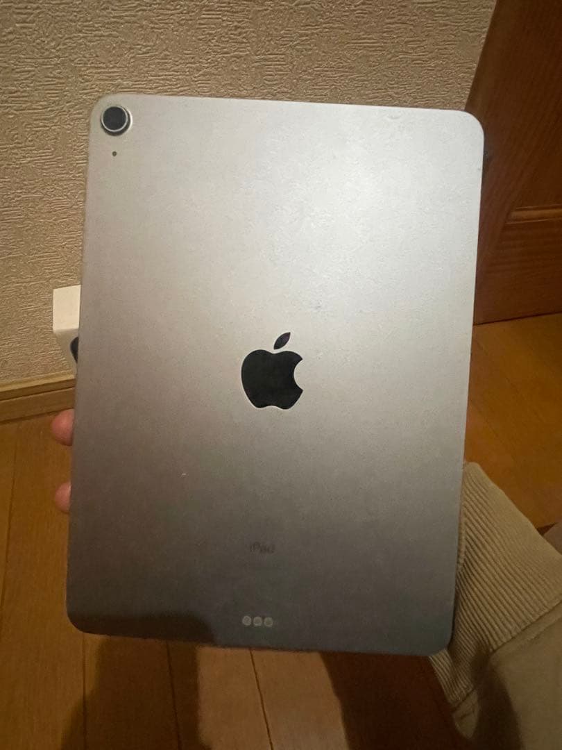 iPad Air 第4世代 64GB シルバー 訳あり 電源ボタン陥没 修理前提