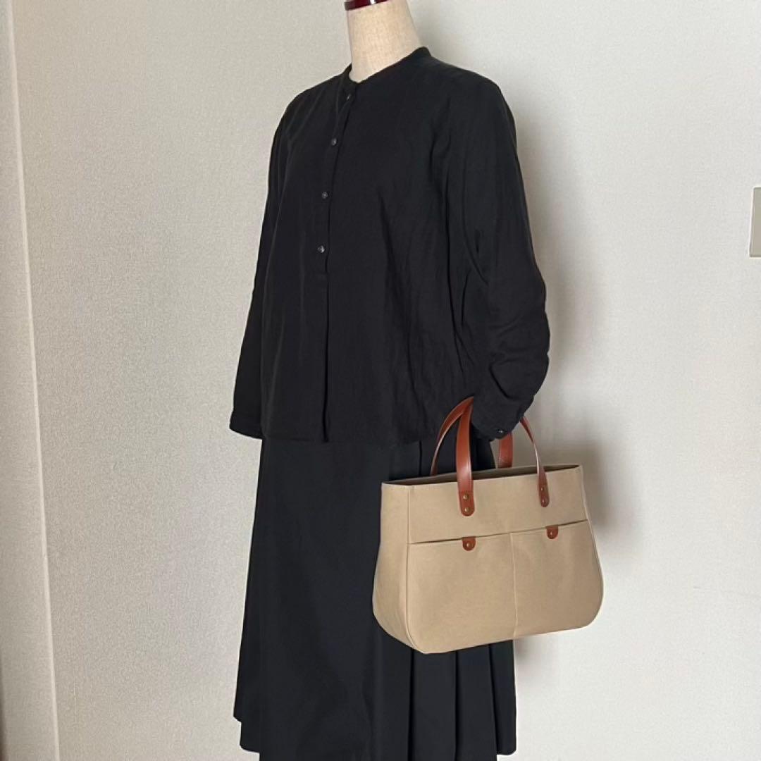 帆布トートバッグ　ラウンドフォルム本革ハンドル　ベージュ
