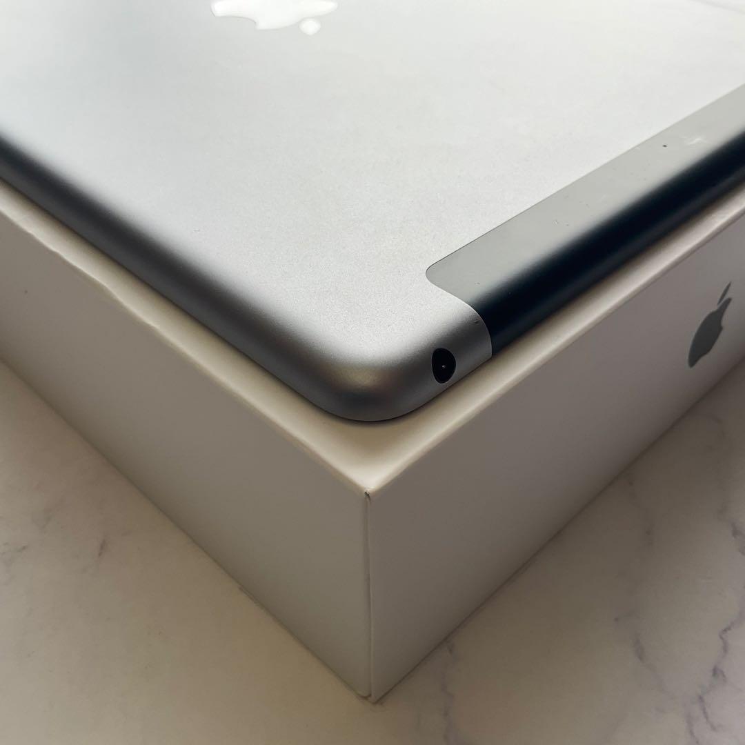 【超美品】Apple iPad 第6世代 Wi-Fi Cellular 32GB
