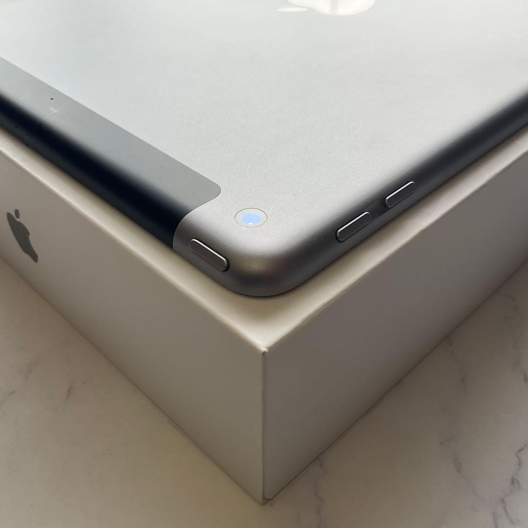 【超美品】Apple iPad 第6世代 Wi-Fi Cellular 32GB