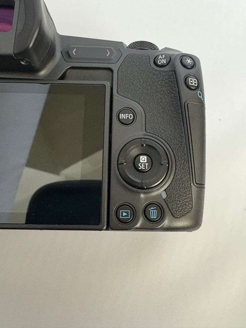 Canon EOS R ボディ＋EF-EOS Rコントロールリング付