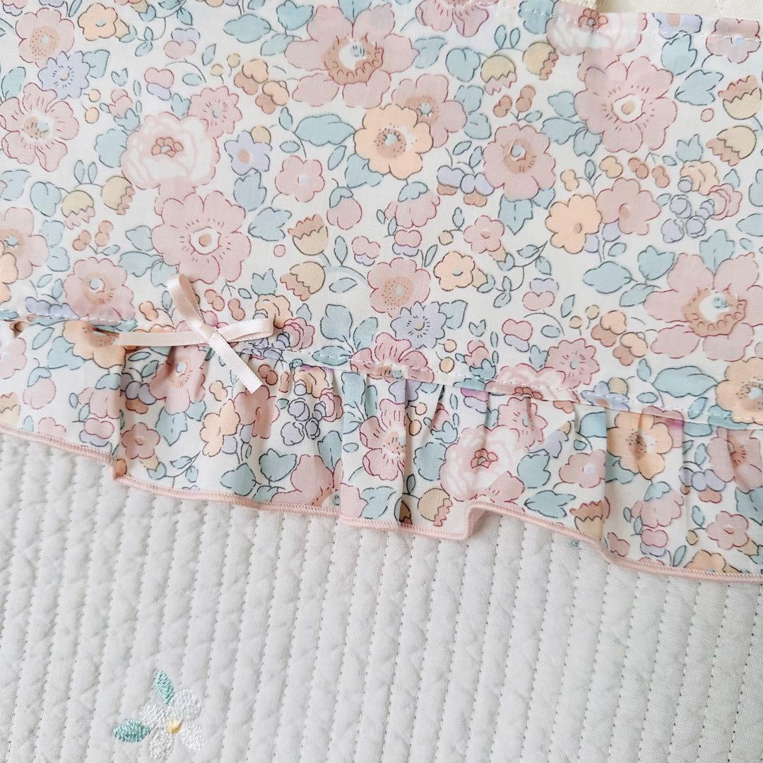 ハンドメイド　ヌビ　レッスンバッグ　リバティ生地　タナローン　女の子　ベッツィ