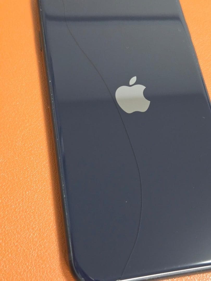 iPhone SE3 64GB 第3世代 SIMフリー 制限なしバッテリー84%