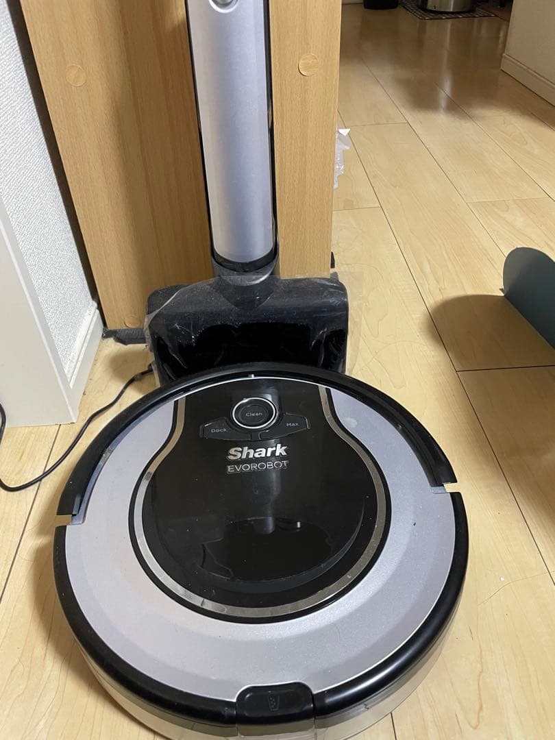 Shark EVOROBOT S72 ロボット掃除機本体　（ジャンク品）