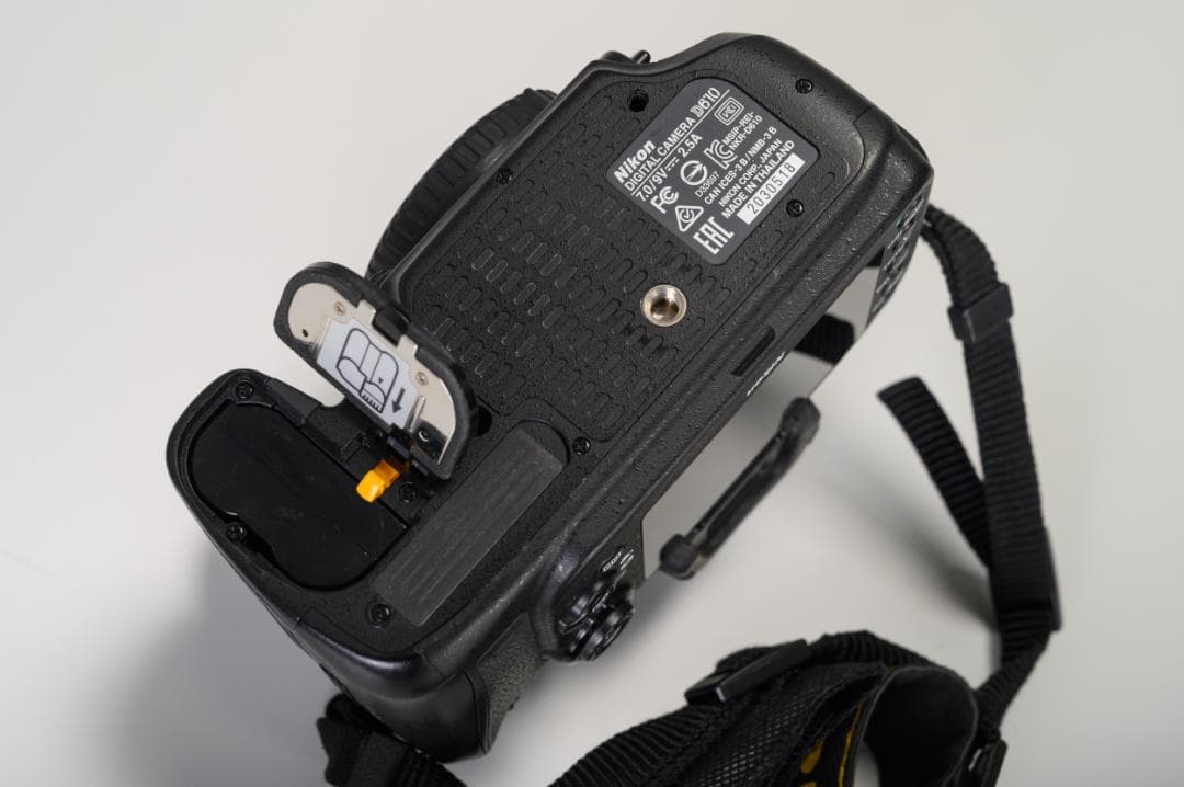 Nikon D610 デジタル一眼レフカメラボディ