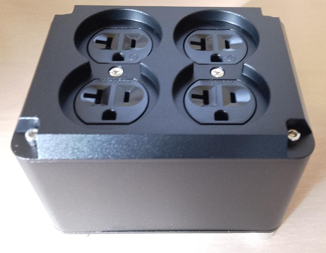 6N 2φ 純銀線 4口電源タップ