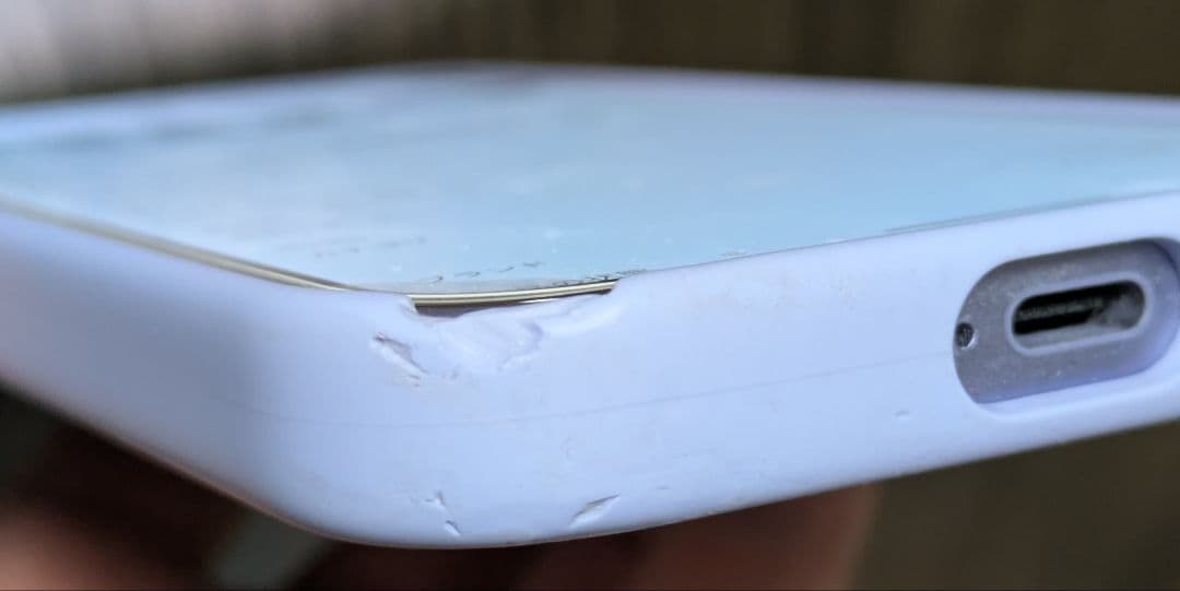Google pixel9a 128gb アイリス　純正ケース付き　中古品