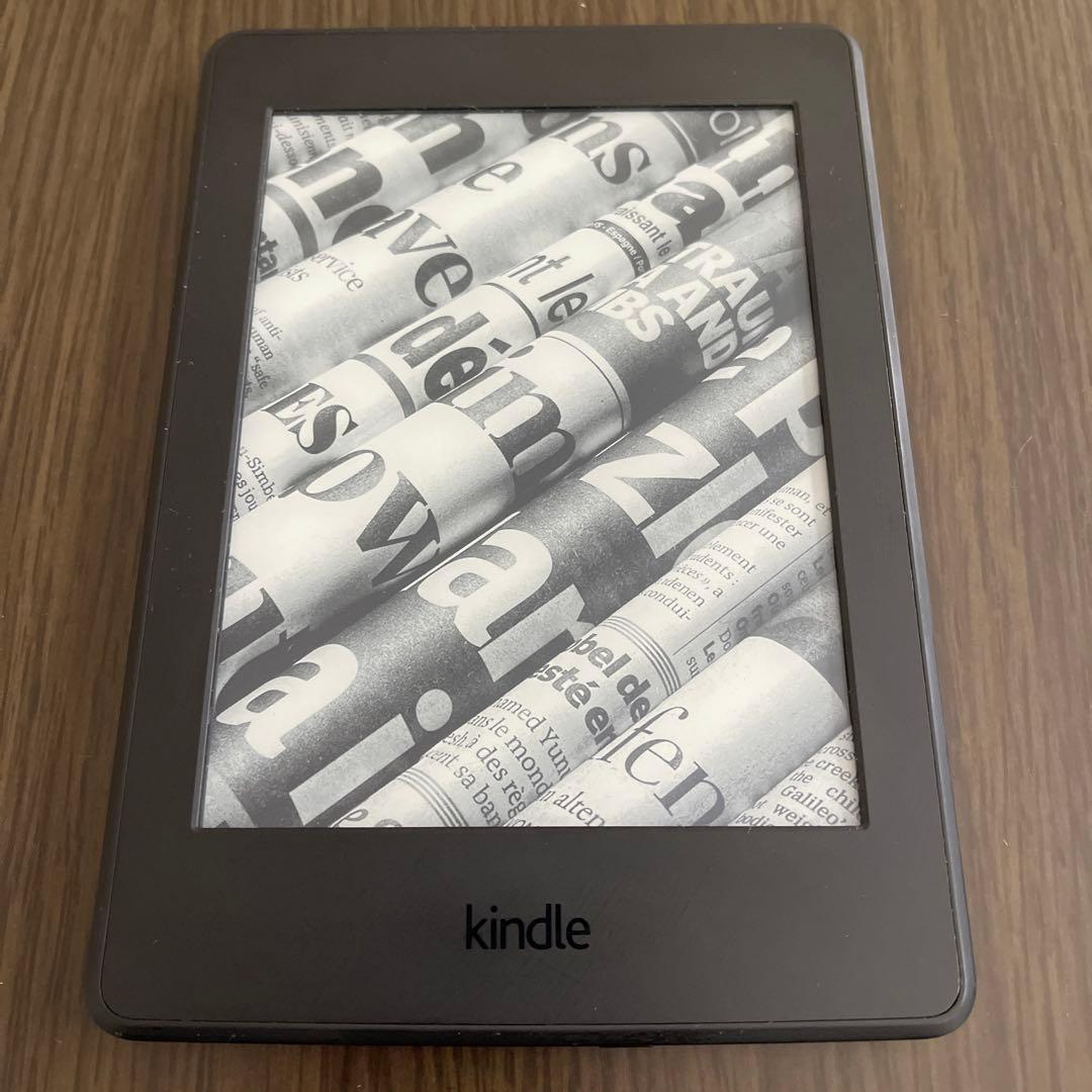 Kindle Paperwhite 第7世代　純正カバー付き