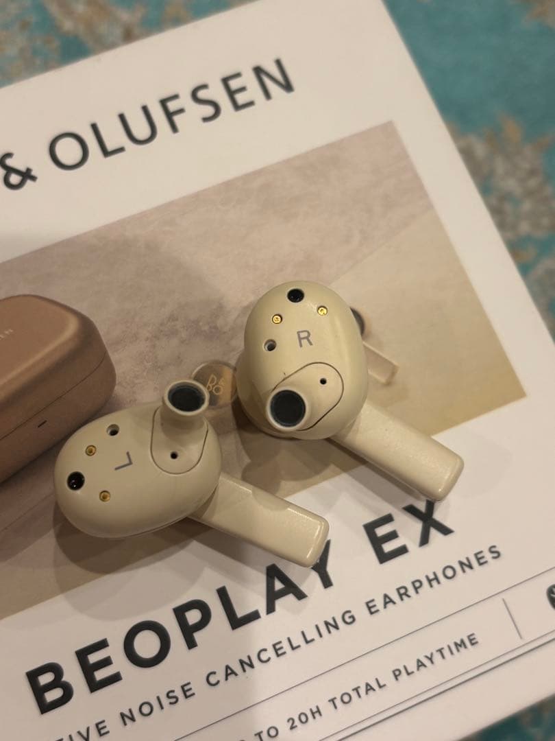 Bang & Olufsen Beoplay EX ワイヤレスイヤホン