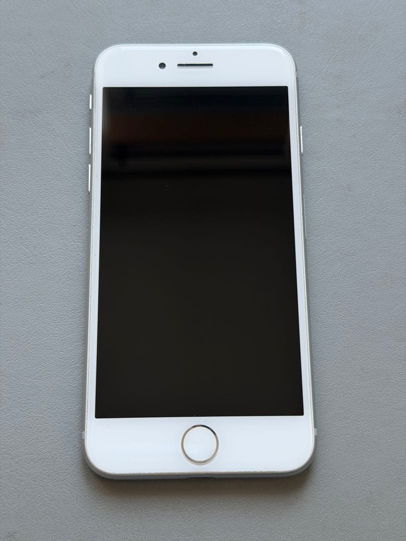 iPhone 8 シルバー⭐︎SIMフリー⭐︎256GB