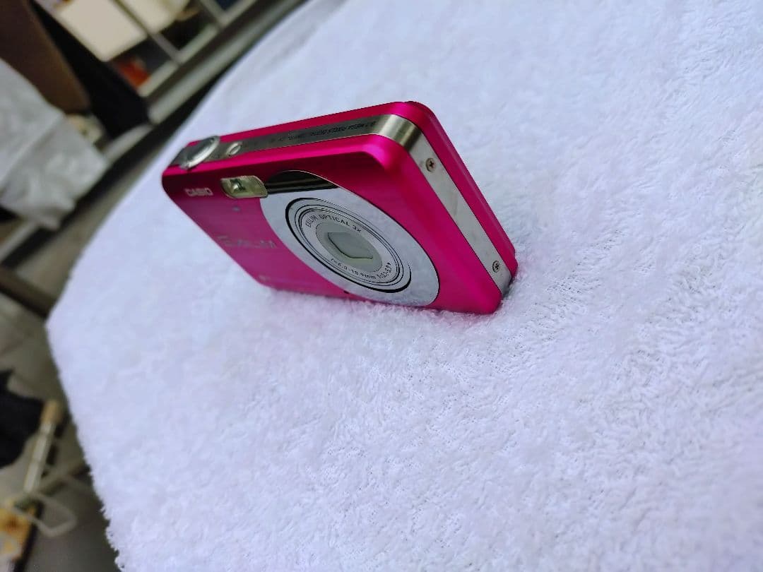 カシオ CASIO EXILIM EX-Z80　ピンク