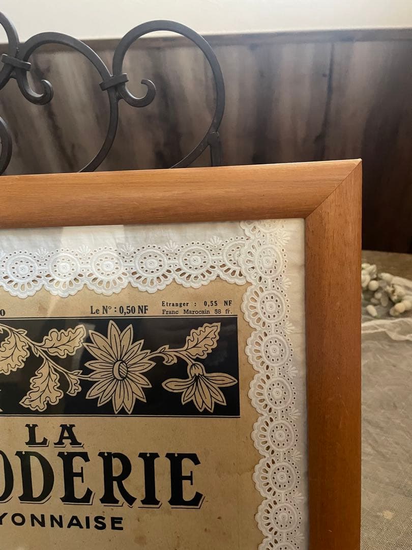 ハンドメイド 刺繍新聞 アンティークレース フレームアレンジ 額装