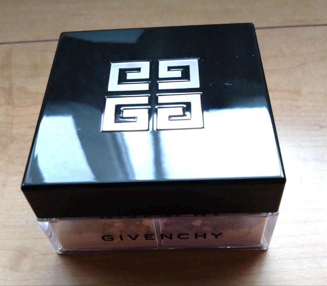 GIVENCHYプリズムリーブル　No.00
