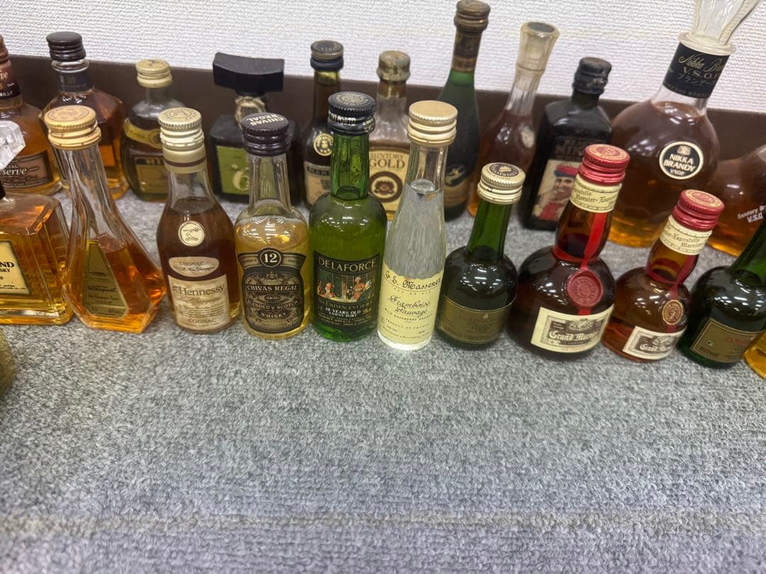 未開封　お酒　洋酒　ブランデー　ウイスキー　ミニボトル　63本