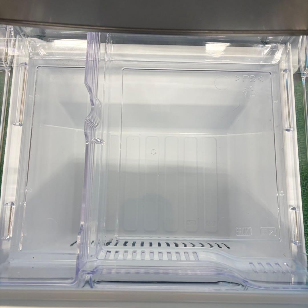 853 関東配送　イチオシ　2025年製　極美品　100L〜200L 冷蔵庫