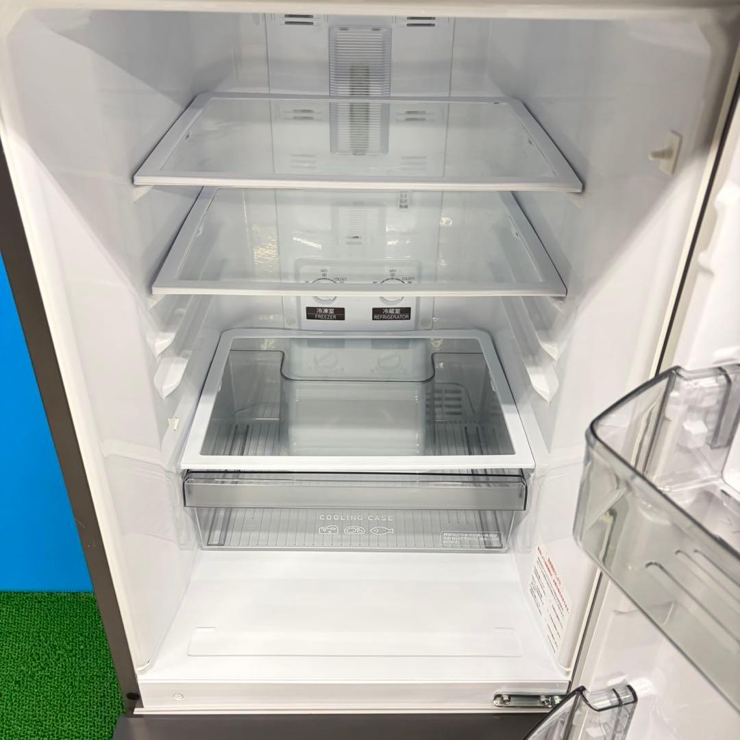 853 関東配送　イチオシ　2025年製　極美品　100L〜200L 冷蔵庫