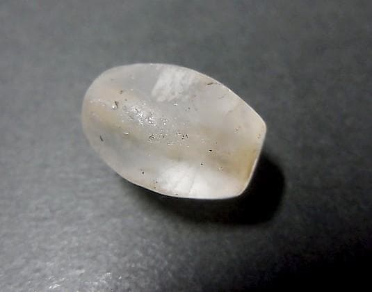 ★N0401★古代石 (224) 出土　水晶　6面クオーツビーズ　アフガニスタン