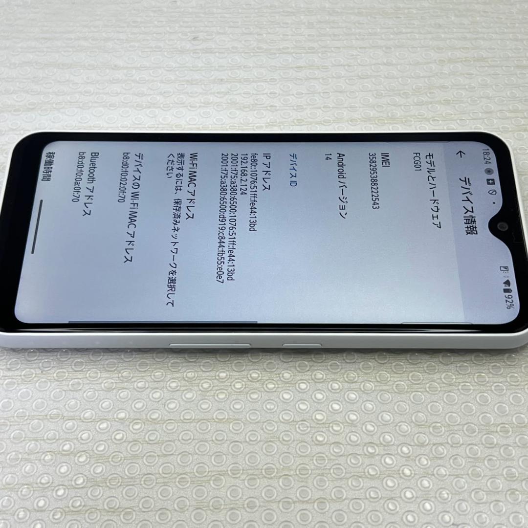 arrows We ◆ 4GB/64GB / au FCG01 ホワイト