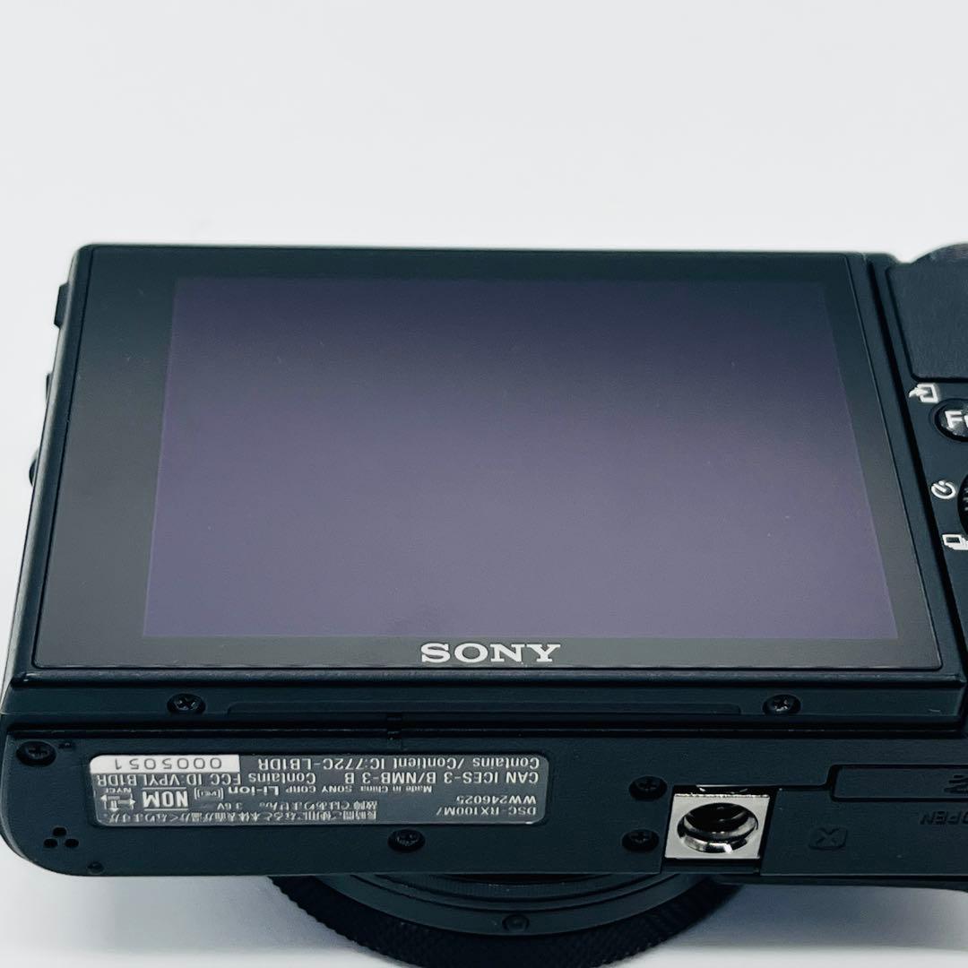 極上品　コンパクトデジタルカメラ Cyber-shot RX100VII ボディ