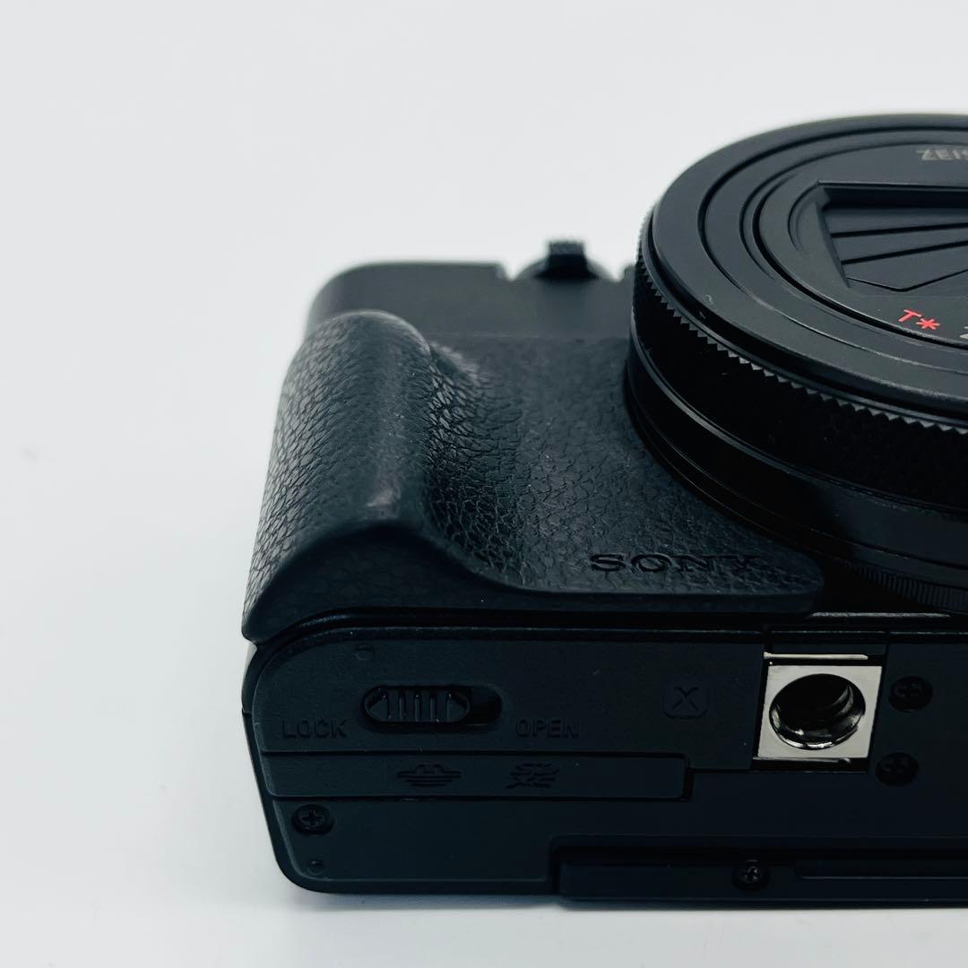 極上品　コンパクトデジタルカメラ Cyber-shot RX100VII ボディ