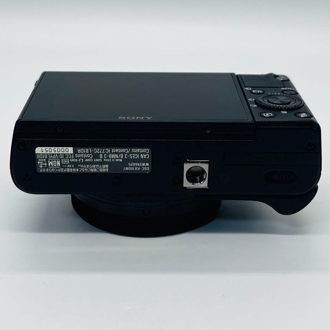 極上品　コンパクトデジタルカメラ Cyber-shot RX100VII ボディ
