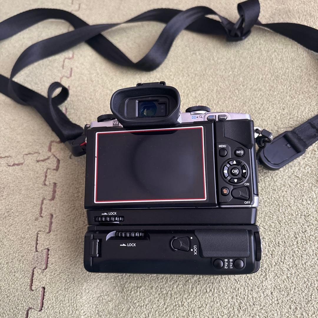 OLYMPUS E-M5 ミラーレス一眼 本体　レンズセット