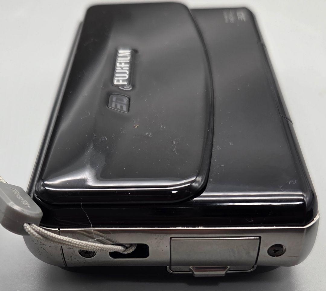 【動作美品】富士フィルム FinePix REAL 3D W1　取説付