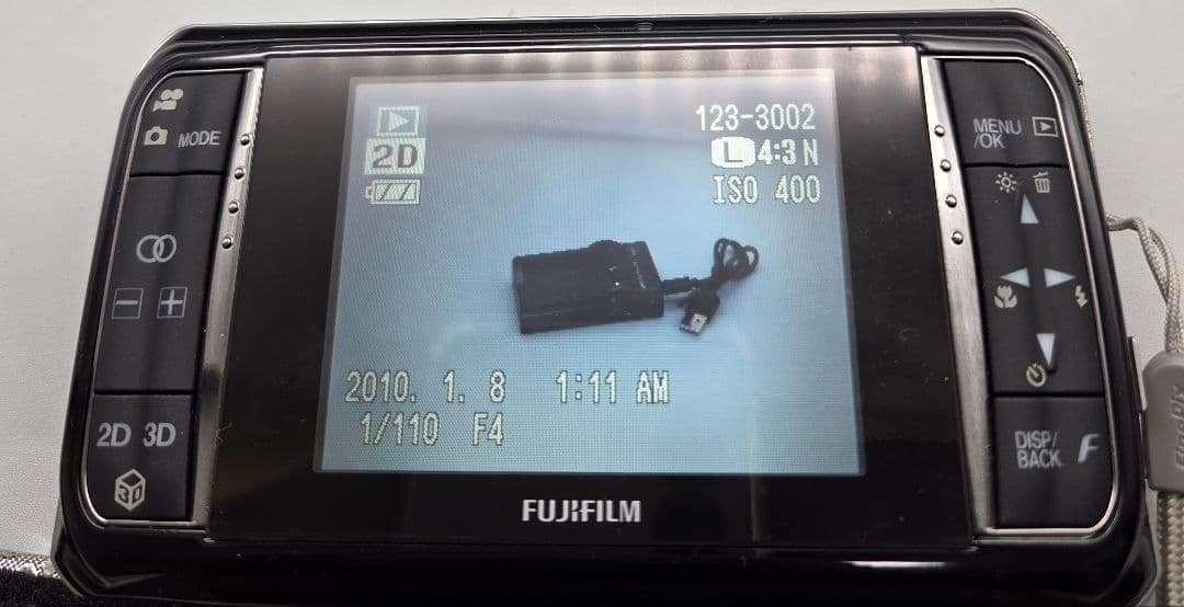 【動作美品】富士フィルム FinePix REAL 3D W1　取説付