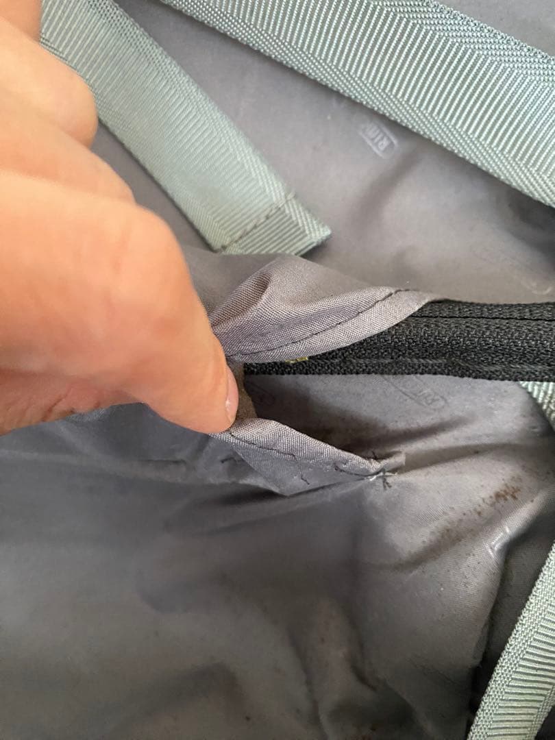 【リモワ　RIMOWA 32L キャンビン　持ち込みサイズ】黒　ポリカーボネイト
