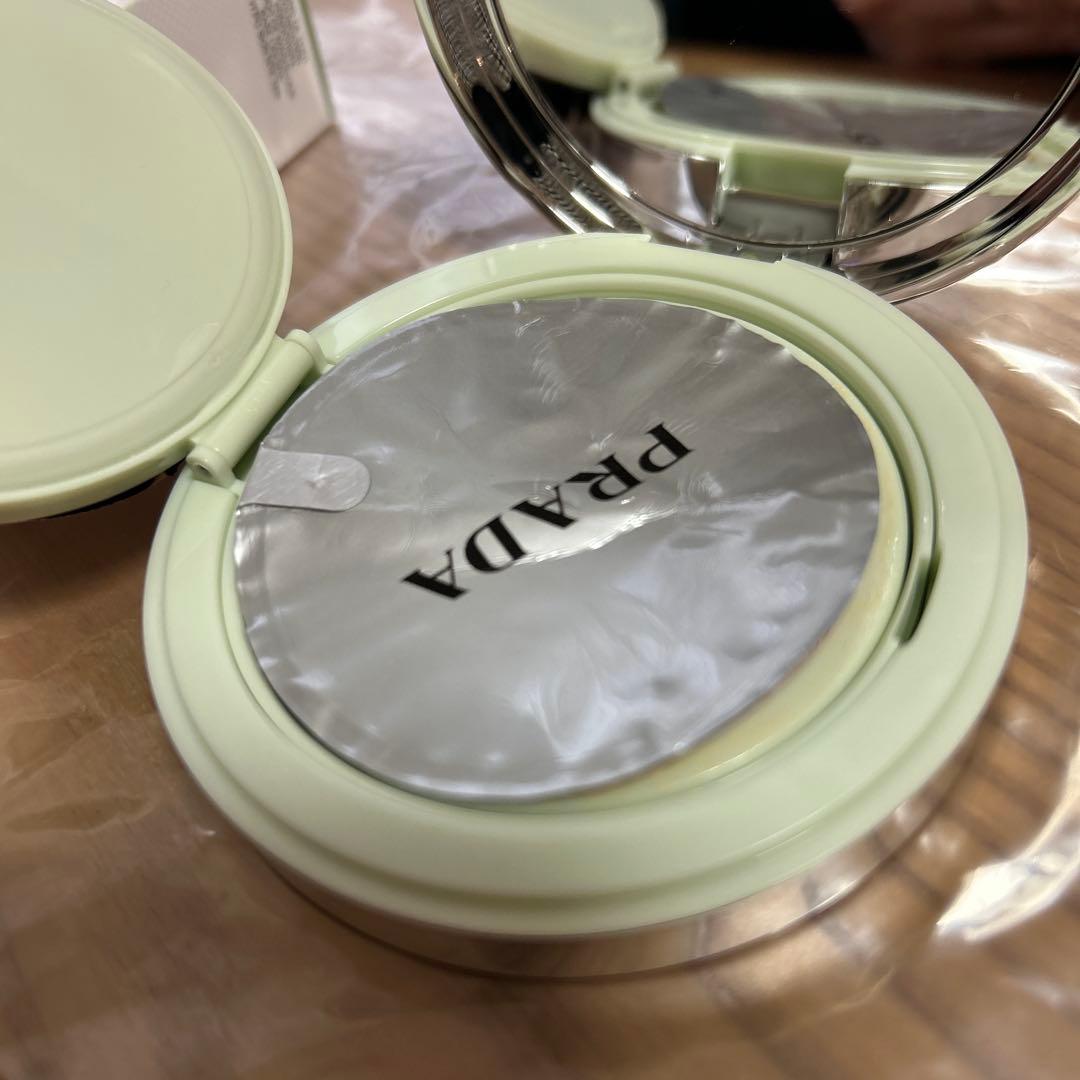 PRADA クッションファンデ