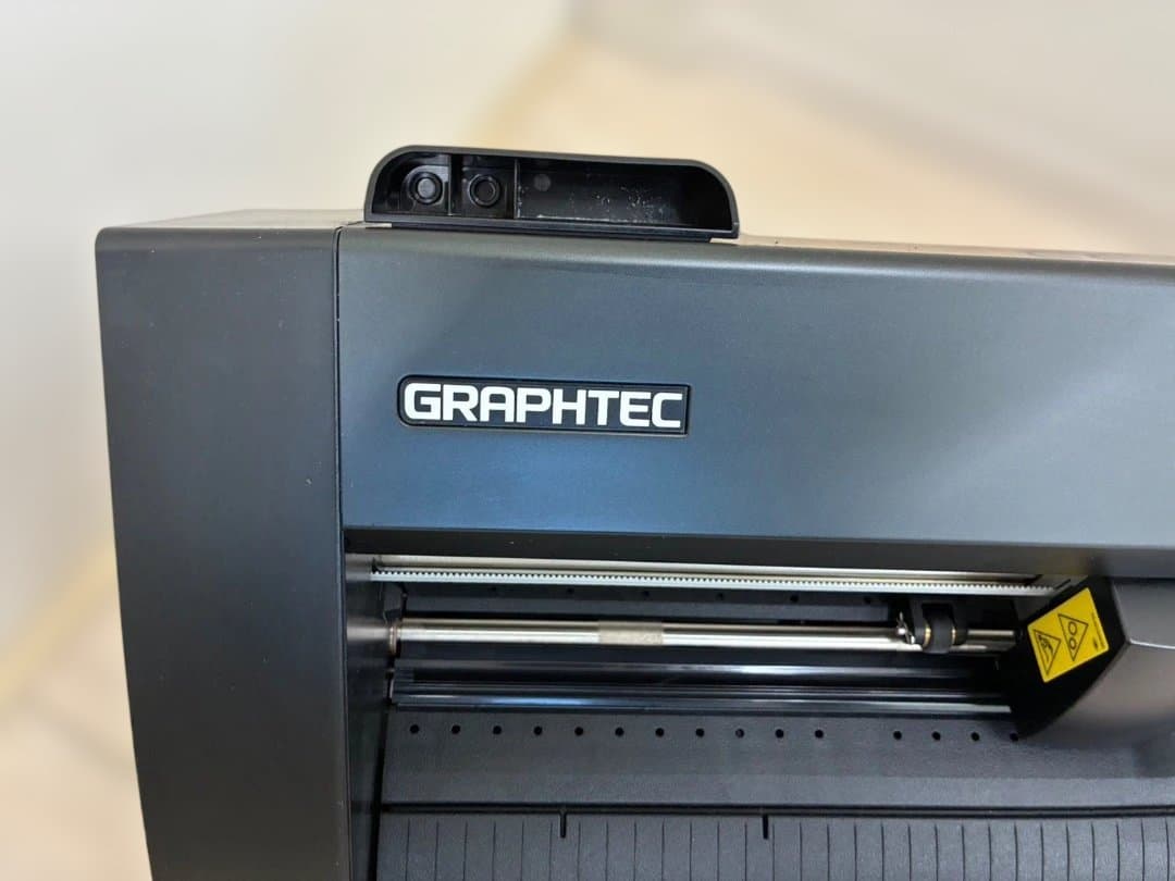 Graphtec グラフテック CE8000-40 小型カッティングマシン