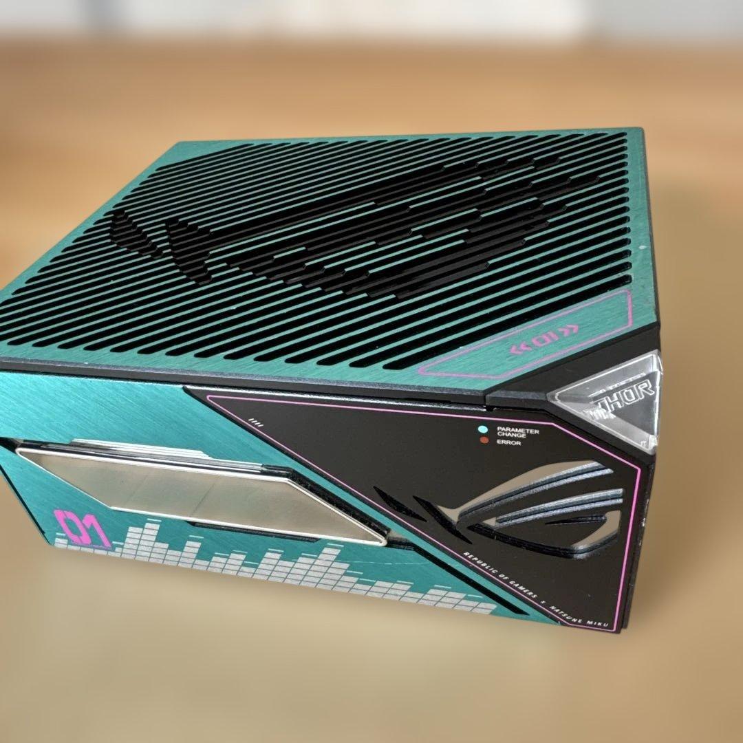 ASUS ROG Thor 1200W Titanium III 電源ユニット