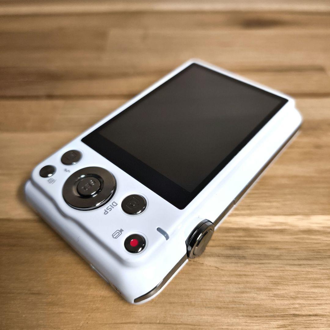 CASIOデジタルカメラEXILIM EX-Z770 ホワイトEX-Z770