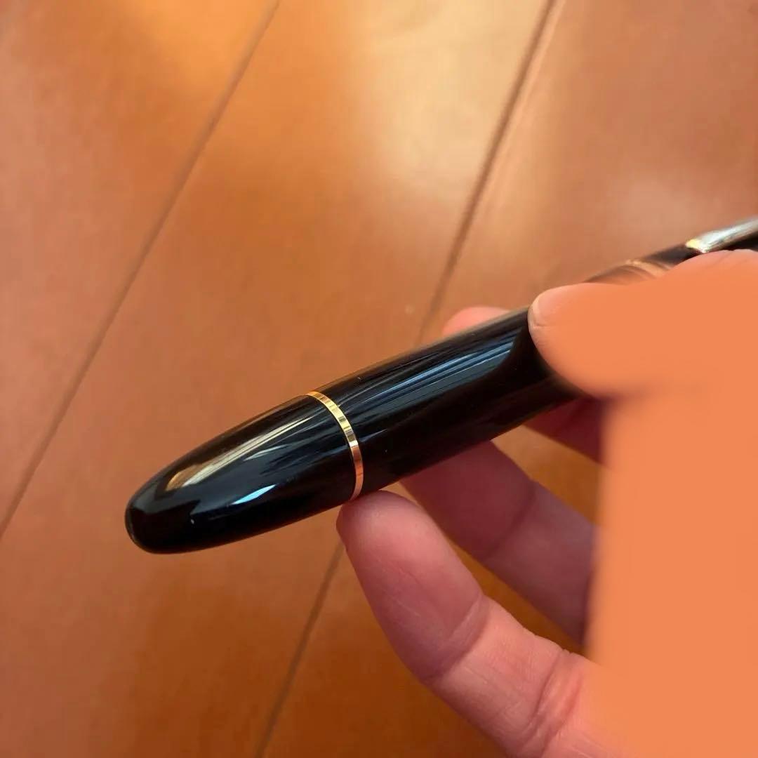 Montblanc ブラック 万年筆 Mサイズ