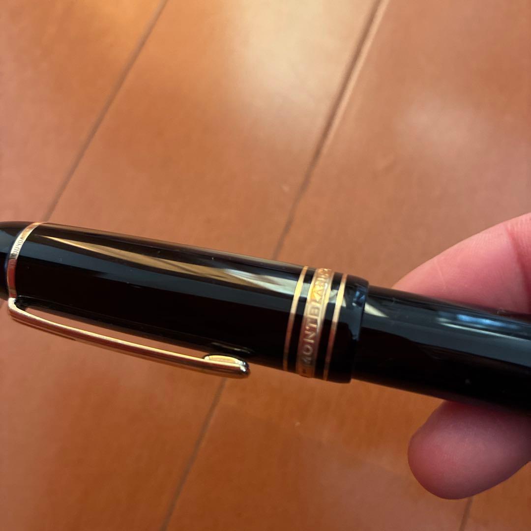 Montblanc ブラック 万年筆 Mサイズ