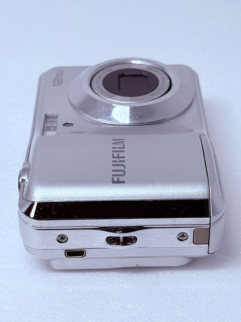 FUJIFILM Finepix AV100 動作確認済 単3電池駆動 コンデジ
