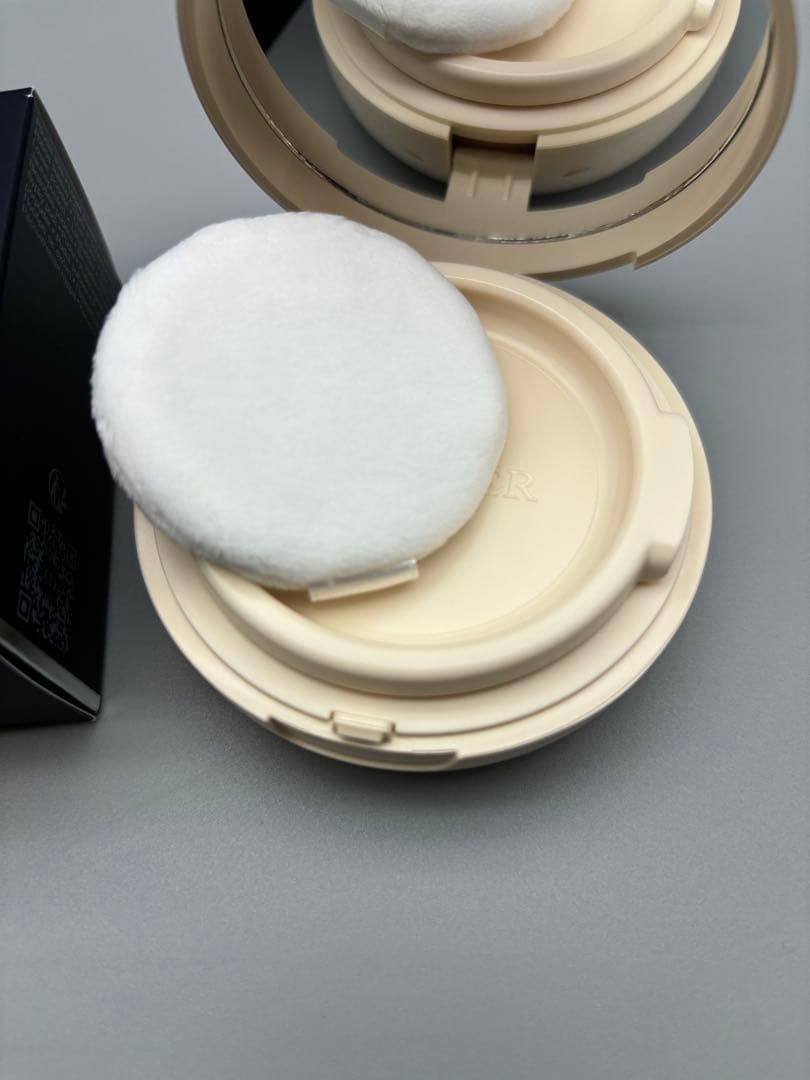 新品未使用 ディオールスキンフォーエヴァークッションパウダー 050 ラベンダー