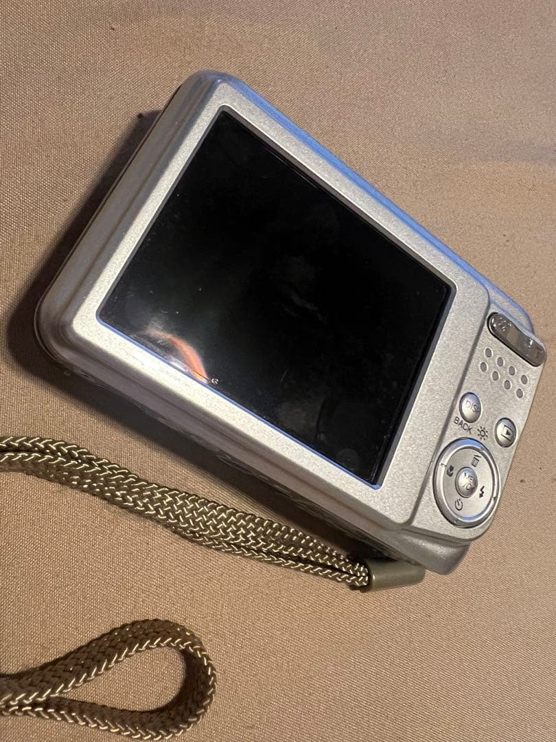 FUJIFILM FINEPIX AX200　シルバー　単3電池駆動