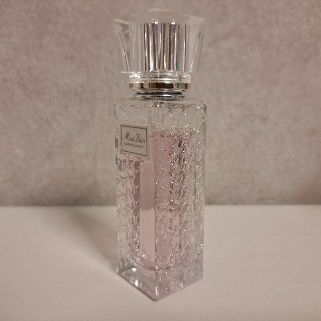 新品 ジャドール香水４種+おまけポーチ&ミスディオール