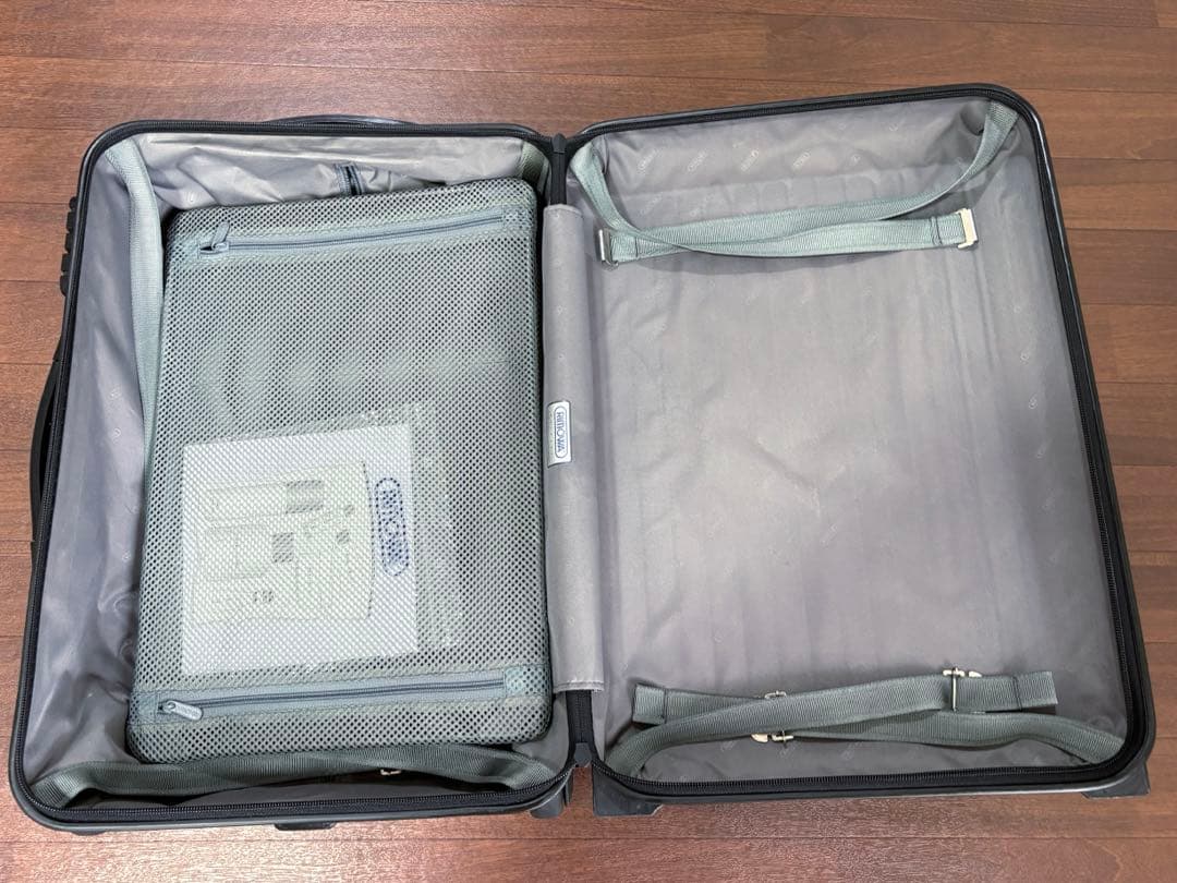 RIMOWA サルサ 2輪 機内持ち込みサイズ