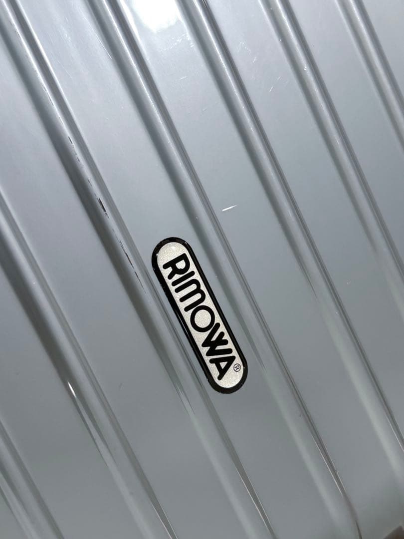 RIMOWA サルサ 2輪 機内持ち込みサイズ