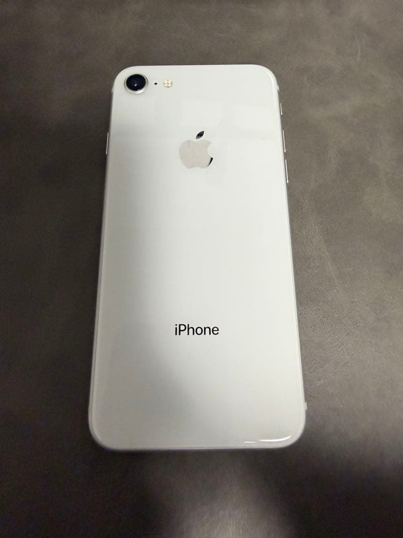 Apple iPhone 8 ホワイト 本体
