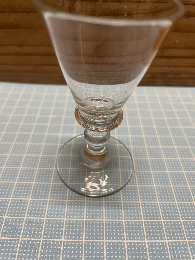 古いグラス【m1576 気泡ガラス　マンガンガラス　ウランガラス　硝子　骨董】