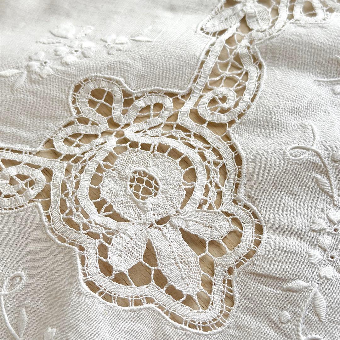 リネン テーブルクロス 82cm白糸刺繍 レース ハンドメイド 手仕事　フランス