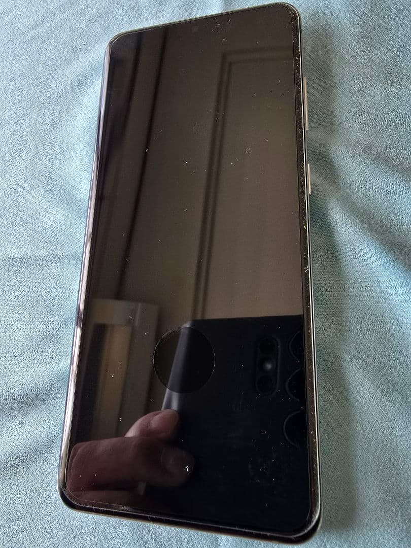 Samsung Galaxy S20 5Gau　純正カバー付き！SDカード付き