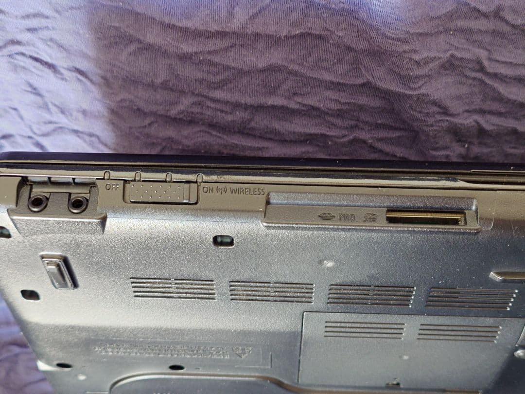 FUJITSUノートパソコン FMV−LIFEBOOK & Office2010