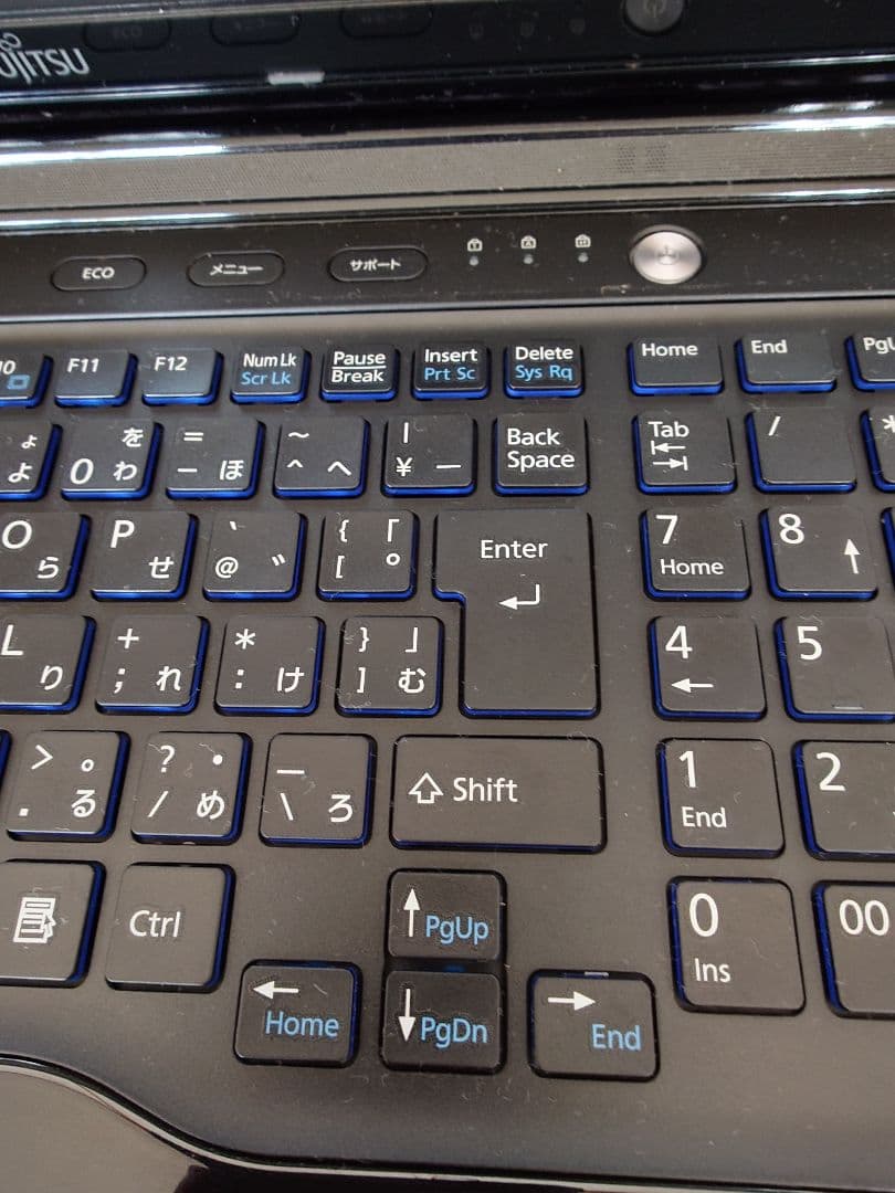 FUJITSUノートパソコン FMV−LIFEBOOK & Office2010