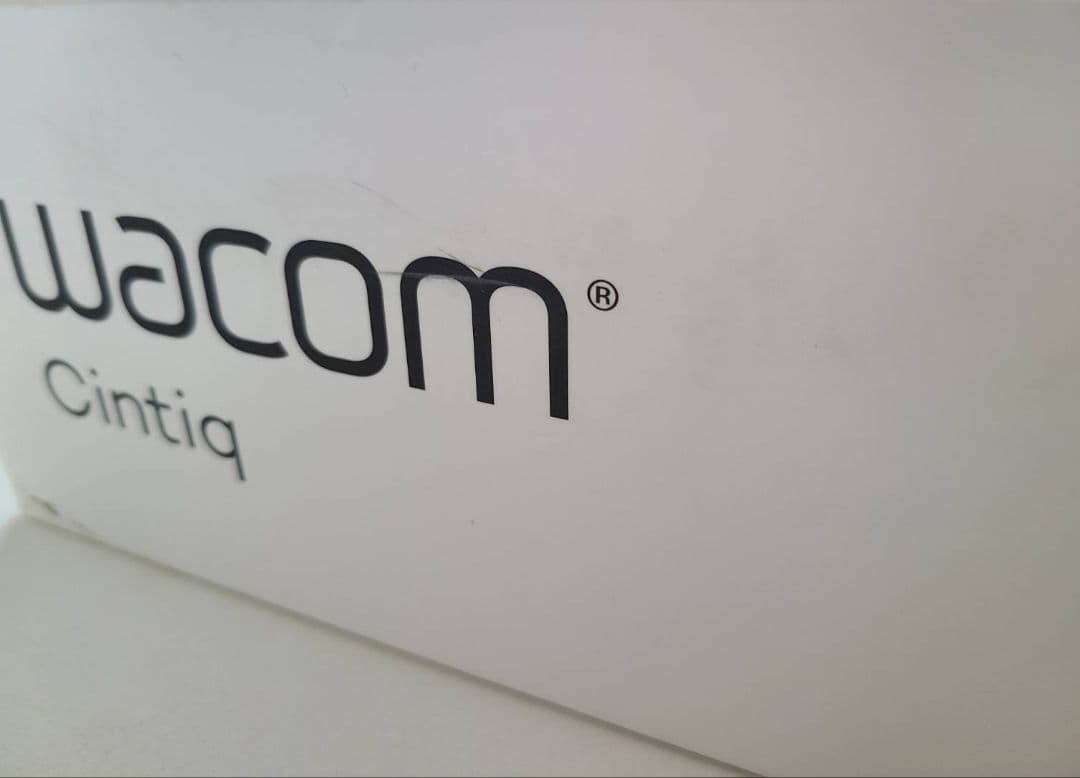 Wacom Cintiq16 DTK-1660 ワコム 液晶ペンタブレット