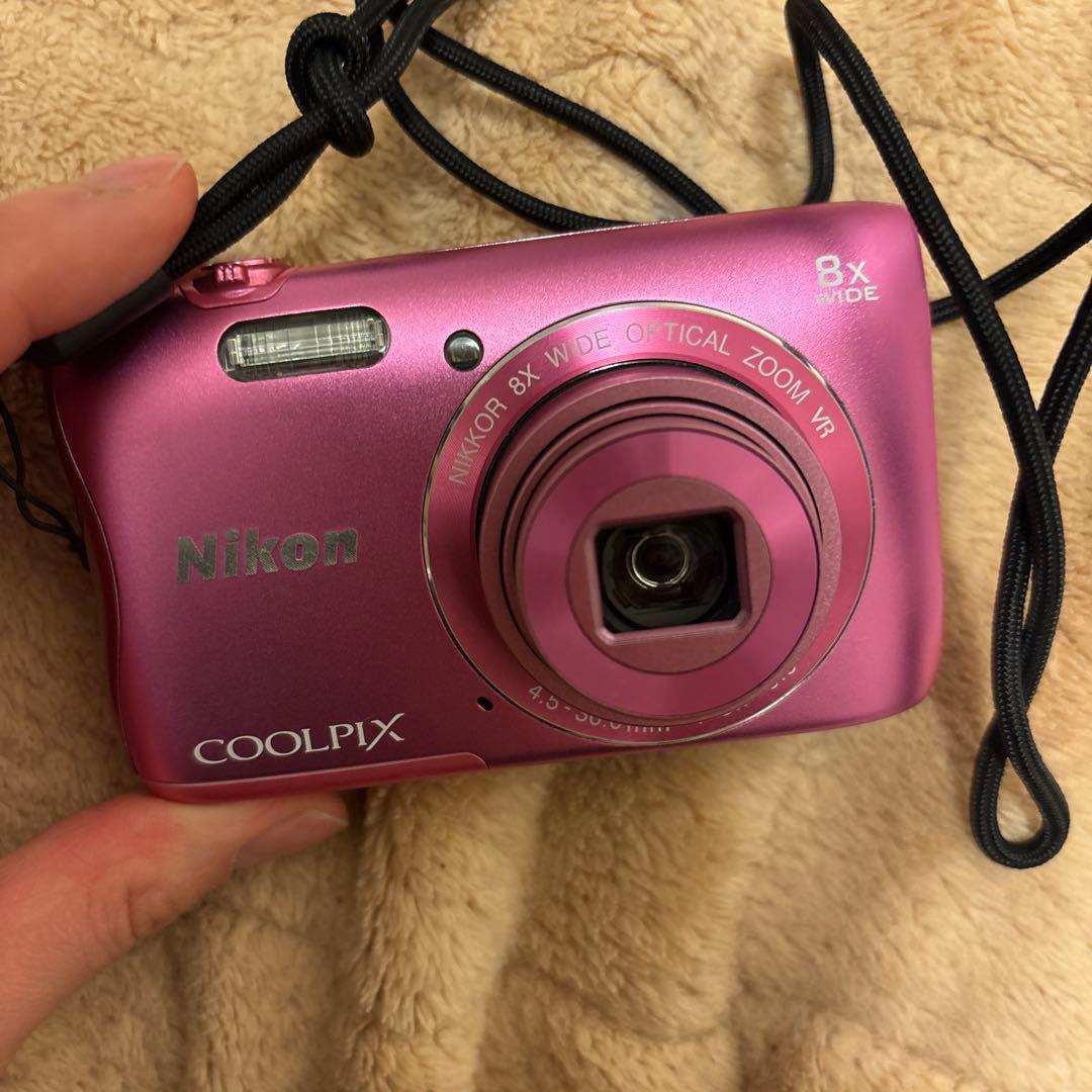 Nikon コンパクトデジタルカメラ ピンク 8GBメモリーカード付き