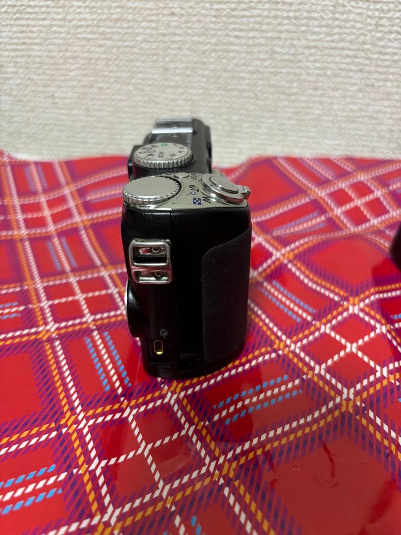 Nikon デジタルカメラ COOLPIX P5000 ブラック 1000万画素
